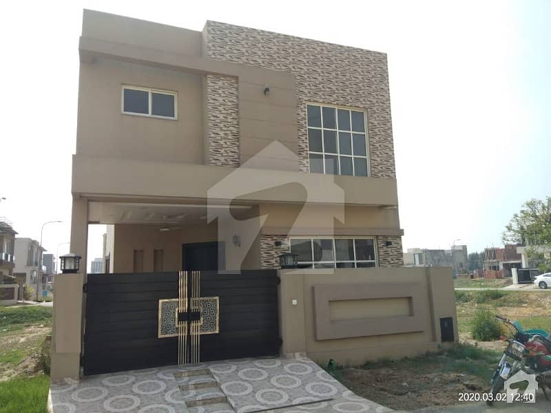 05 Marla Brand New Luxury House Is Available For Sale