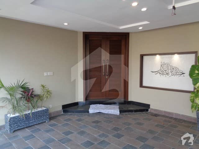 Most Beautiful Location 2 Kanal Brand New Bungalow For Rent
