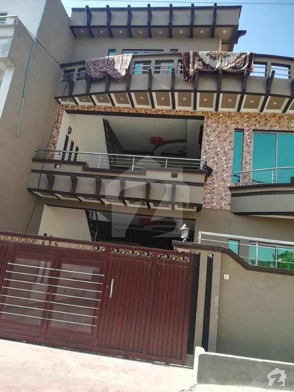 رینج روڈ راولپنڈی میں 6 کمروں کا 10 مرلہ مکان 2.5 کروڑ میں برائے فروخت۔