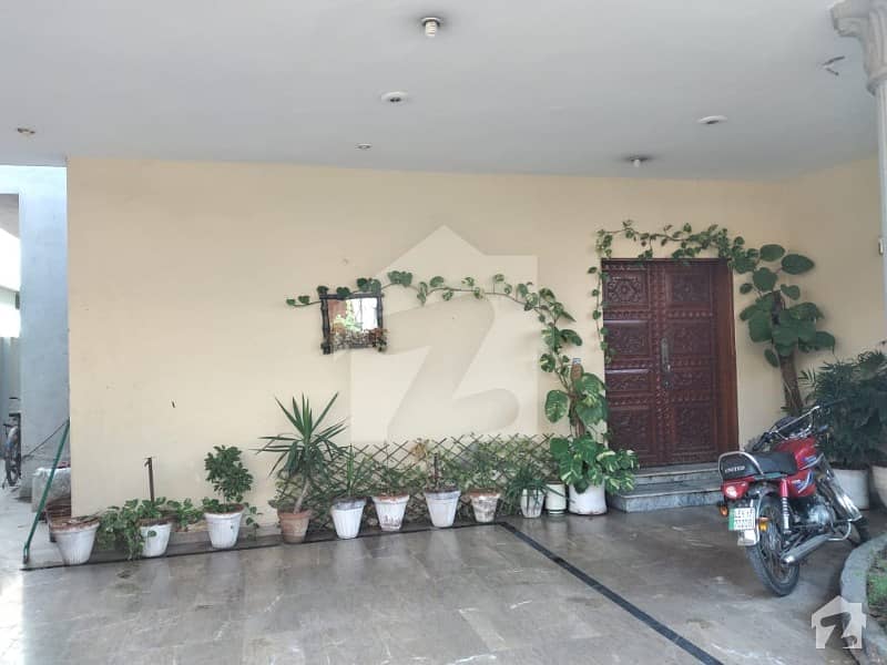 1 Kanal House For Sale In D Block PIA Housing Society