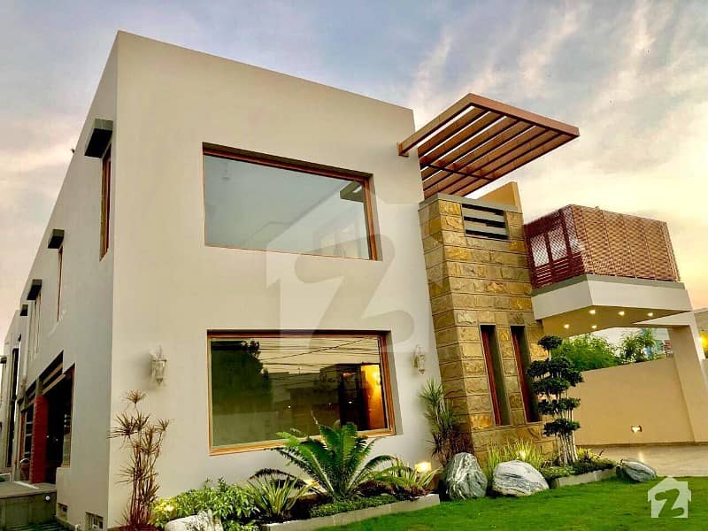 1000 Yard Brand New Bungalow Available For Sale Phase 6 Modern House