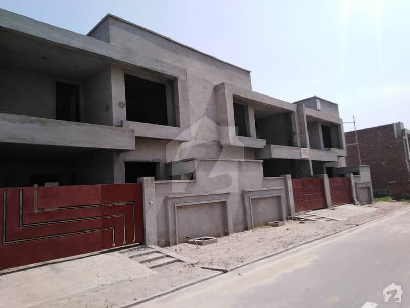 WellBuilt House Available On Good Location Eden Orchard, Faisalabad