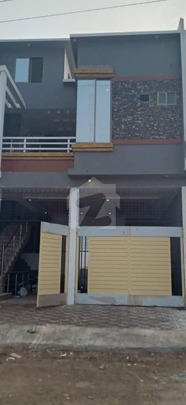 ریگی ماڈل ٹاؤن پشاور میں 8 کمروں کا 5 مرلہ مکان 1.4 کروڑ میں برائے فروخت۔