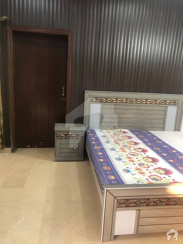 1 Bedroom Independent Annexy In 2 Kanal House - Near to Mall Of Lahore