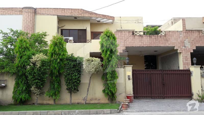 10 Marla 03 Bedroom With Study Room Facing Park House For Sale In Askari 9 Lahore Cantt
