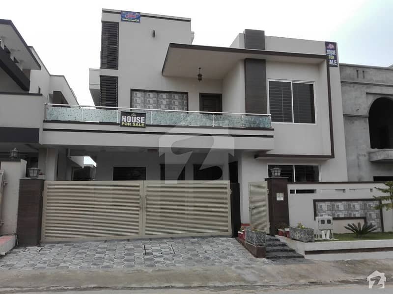 Well Build Brand New House Available At Good Location