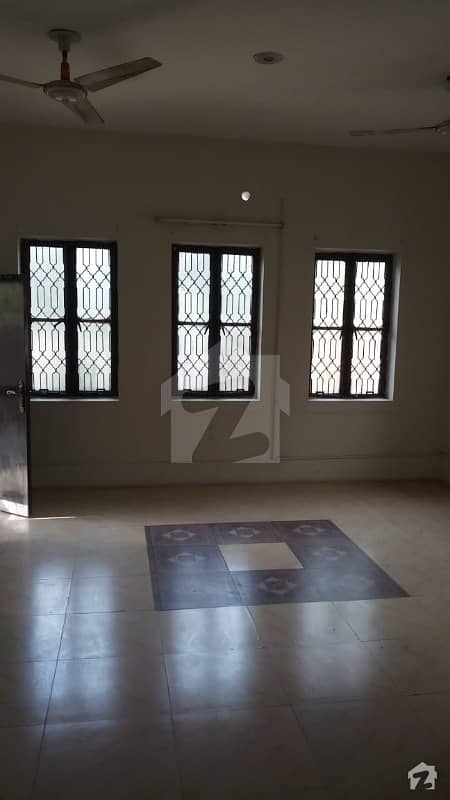 Separate Gate 1 Kanal Office For Rent In Johar Town Block G3 Near Doctors Hospital