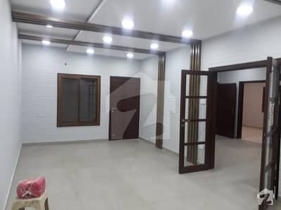 کلفٹن کراچی میں 4 کمروں کا 12 مرلہ مکان 1.6 لاکھ میں کرایہ پر دستیاب ہے۔ کلفٹن کراچی میں 4 کمروں کا 12 مرلہ مکان 1.6 لاکھ میں کرایہ پر دستیاب ہے۔