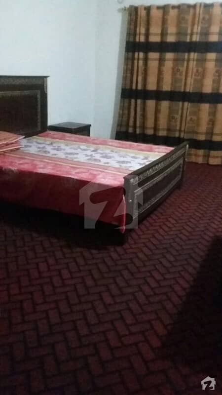furnished for females as paying guest.