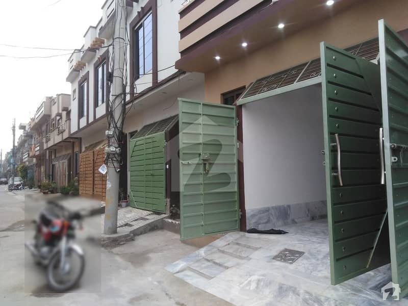 لالہ زار گارڈن لاہور میں 2 کمروں کا 3 مرلہ مکان 48 لاکھ میں برائے فروخت۔