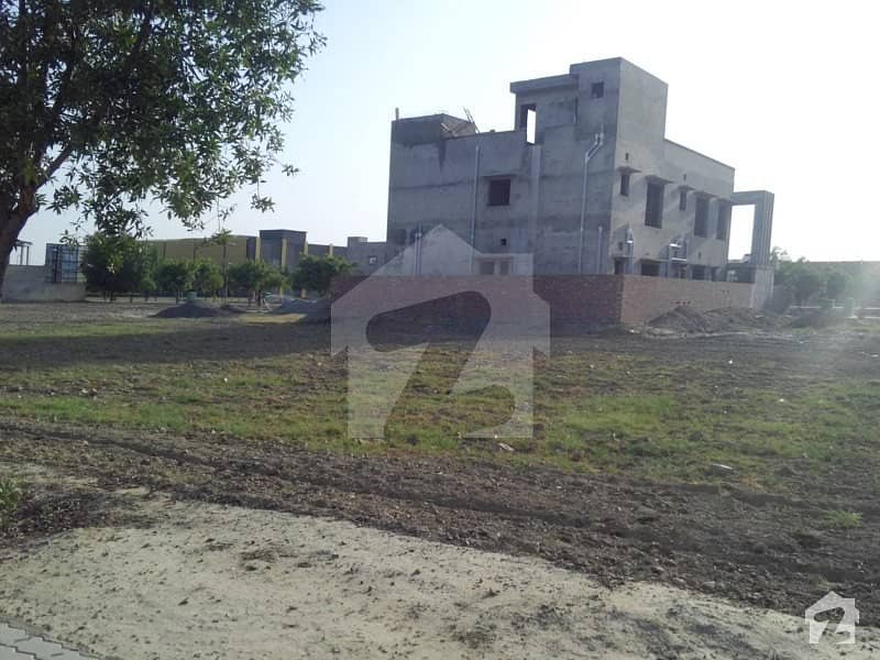 بحریہ ٹاؤن ۔ بلاک ای ای بحریہ ٹاؤن سیکٹرڈی بحریہ ٹاؤن لاہور میں 1 کنال پلاٹ فائل 24.5 لاکھ میں برائے فروخت۔ بحریہ ٹاؤن ۔ بلاک ای ای بحریہ ٹاؤن سیکٹرڈی بحریہ ٹاؤن لاہور میں 1 کنال پلاٹ فائل 24.5 لاکھ میں برائے فروخت۔
