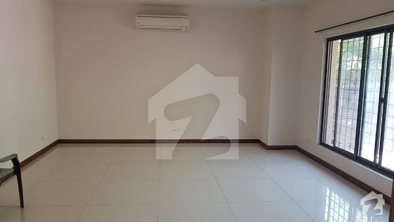 F7 Like A Brand New Tiled Flooring 03 Bedroom Independent  House For Rent