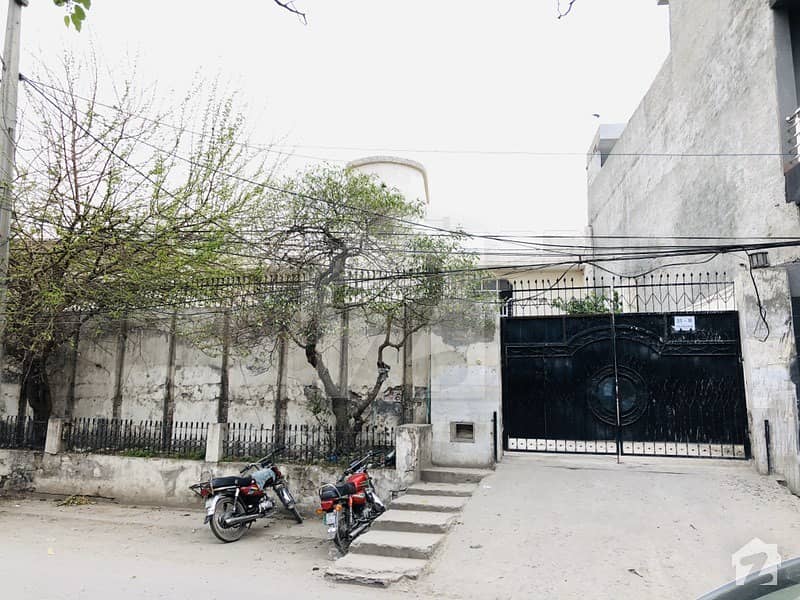 شاہ جمال لاہور میں 5 کمروں کا 1 کنال مکان 3 کروڑ میں برائے فروخت۔