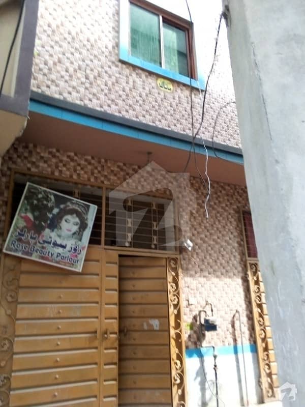 اچھرہ لاہور میں 3 کمروں کا 1 مرلہ مکان 45 لاکھ میں برائے فروخت۔