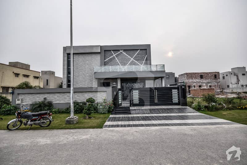 Dha Lahore Phase 6 One Kanal Brand New With Basement Super Luxury Palace