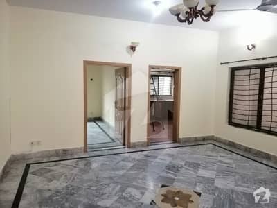 سوان گارڈن ۔ بلاک اے سوان گارڈن اسلام آباد میں 2 کمروں کا 10 مرلہ بالائی پورشن 26 ہزار میں کرایہ پر دستیاب ہے۔ سوان گارڈن ۔ بلاک اے سوان گارڈن اسلام آباد میں 2 کمروں کا 10 مرلہ بالائی پورشن 26 ہزار میں کرایہ پر دستیاب ہے۔