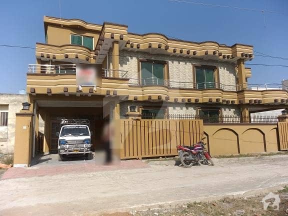 ڈیفنس روڈ راولپنڈی میں 5 کمروں کا 8 مرلہ مکان 1.25 کروڑ میں برائے فروخت۔