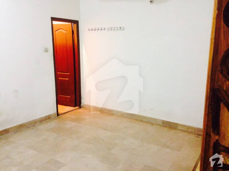 ویسٹ وُوڈ ہاؤسنگ سوسائٹی لاہور میں 1 کمرے کا 1 مرلہ کمرہ 5 ہزار میں کرایہ پر دستیاب ہے۔