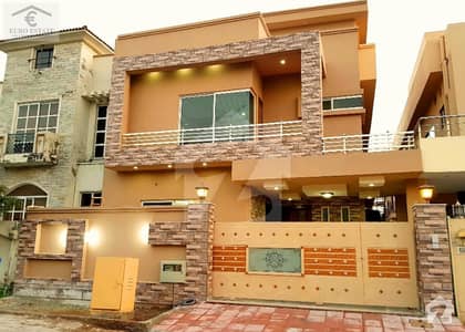 10 Marla Amazing House For Sale In Bahria Town 10 Marla Amazing House For Sale In Bahria Town