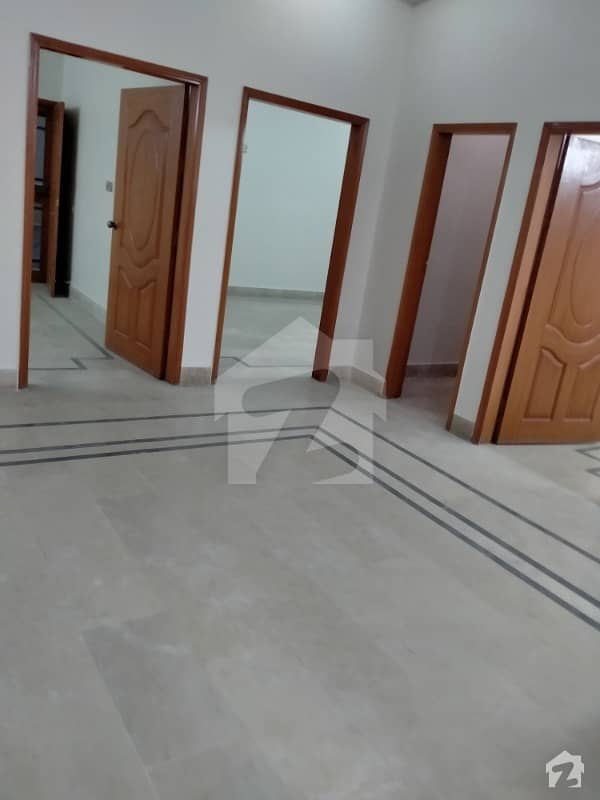 3 Bed D/D 240 Sq Yards Portion For Rent In GulistanEJauhar Block 2