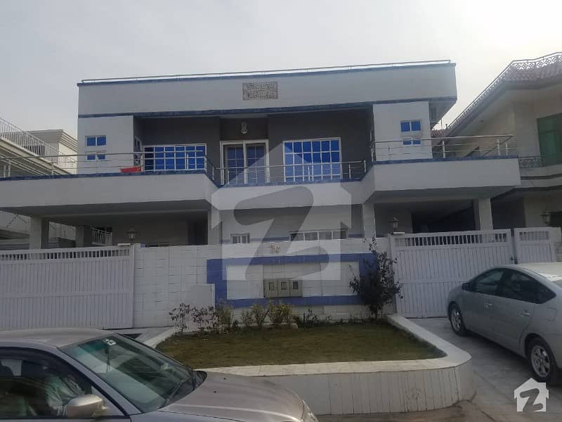 1 Kanal House Is Available For Sale In Bahria Town Phase 3