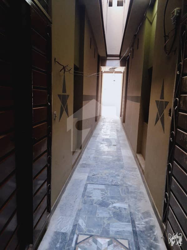 علامہ اقبال ٹاؤن لاہور میں 3 کمروں کا 2 مرلہ مکان 50 لاکھ میں برائے فروخت۔