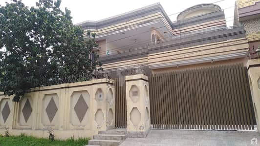 House Available For Sale In Hayatabad Phase 2 - H4 House Available For Sale In Hayatabad Phase 2 - H4