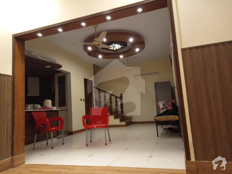 کلفٹن ۔ بلاک 1 کلفٹن کراچی میں 5 کمروں کا 8 مرلہ مکان 1.35 لاکھ میں کرایہ پر دستیاب ہے۔