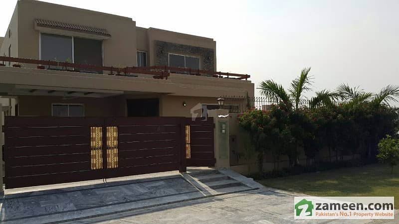 Chohan Offer 1 kanal 8 beds  Basement house for Rent in Phase 6 DHA