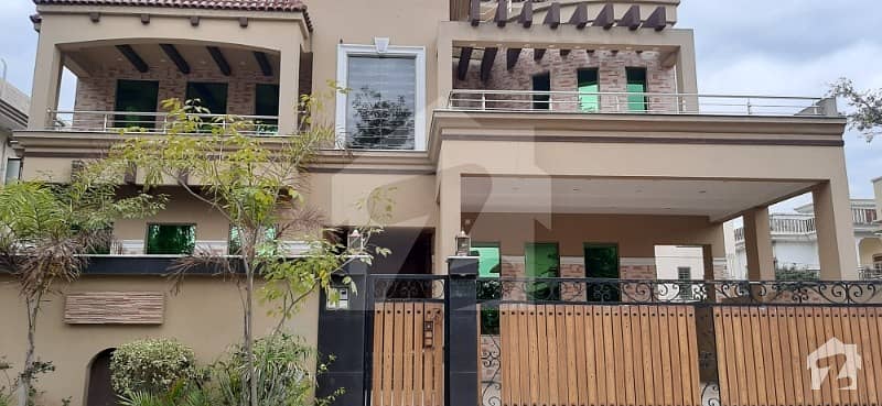 Beautiful House For Sale In F-11/4 Islamabad