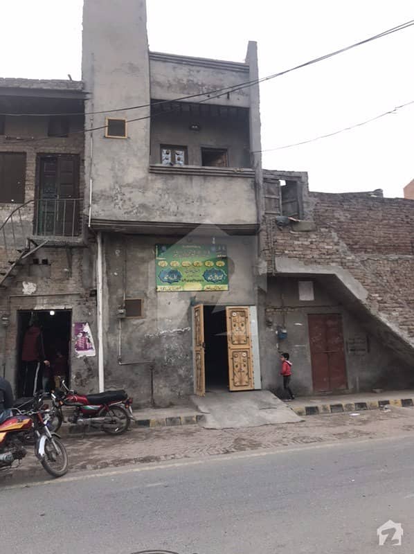 سمن آباد روڈ فیصل آباد میں 2 مرلہ مکان 75 لاکھ میں برائے فروخت۔