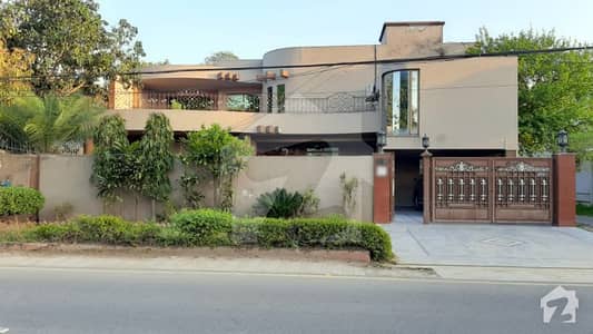 1 Kanal Double Unit Corner House For Sale In D Block Of Model Town Lahore 1 Kanal Double Unit Corner House For Sale In D Block Of Model Town Lahore