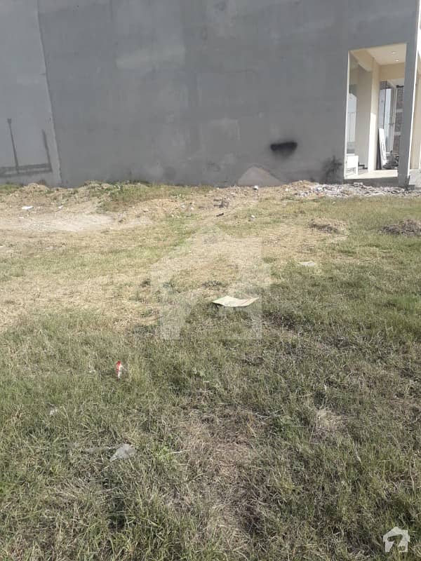 Hot Deal 8 Marla Commercial Plot For Sale At Prime Location In Low Price