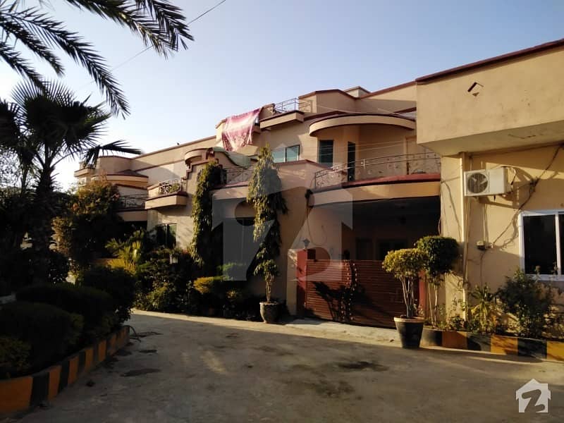 گلشن اقبال سیالکوٹ میں 5 کمروں کا 7 مرلہ مکان 1.5 کروڑ میں برائے فروخت۔