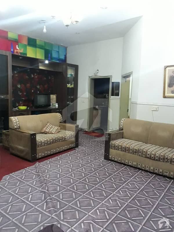 جوہر ٹاؤن فیز 2 جوہر ٹاؤن لاہور میں 3 کمروں کا 12 مرلہ مکان 2.2 کروڑ میں برائے فروخت۔
