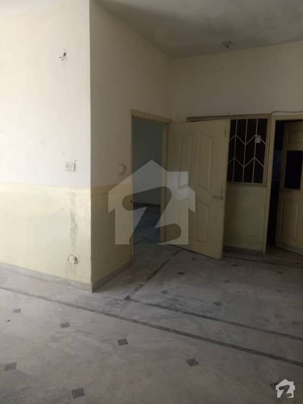 افشاں کالونی راولپنڈی میں 4 کمروں کا 3 مرلہ مکان 40 لاکھ میں برائے فروخت۔