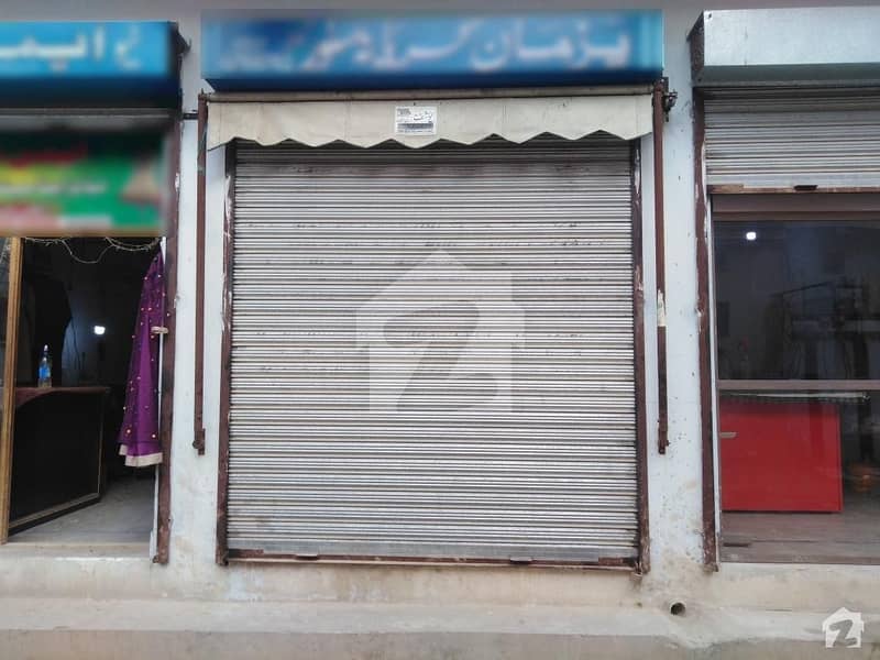حمزہ ٹاؤن بہاولپور میں 1 مرلہ دکان 15 لاکھ میں برائے فروخت۔