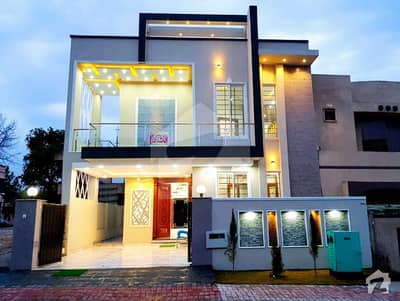 Out Class Ten Marla House For Sale In Bahria Town Out Class Ten Marla House For Sale In Bahria Town