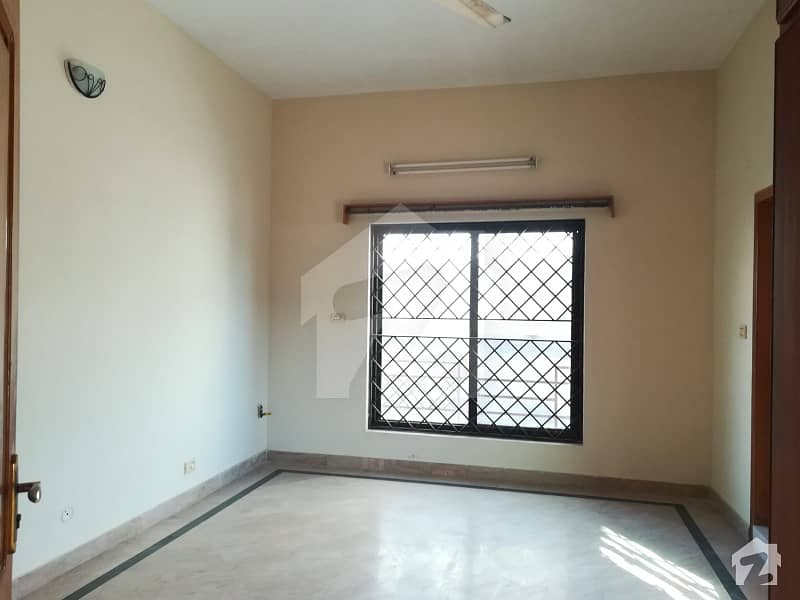 A Good Condition 2 Basement Portion Available For Rent Dha 1 Isb
