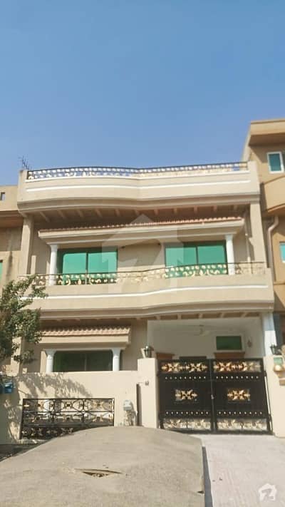F11 2 Prime Location 3 Floor House Avalible For Sale F11 2 Prime Location 3 Floor House Avalible For Sale