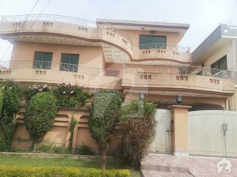 10 Marla Double Storey House Available For Sale In B Block Pwd Housing Soceity