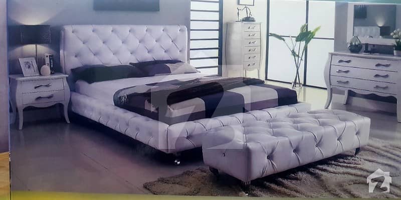 2 Bed Corner Flat For Sale