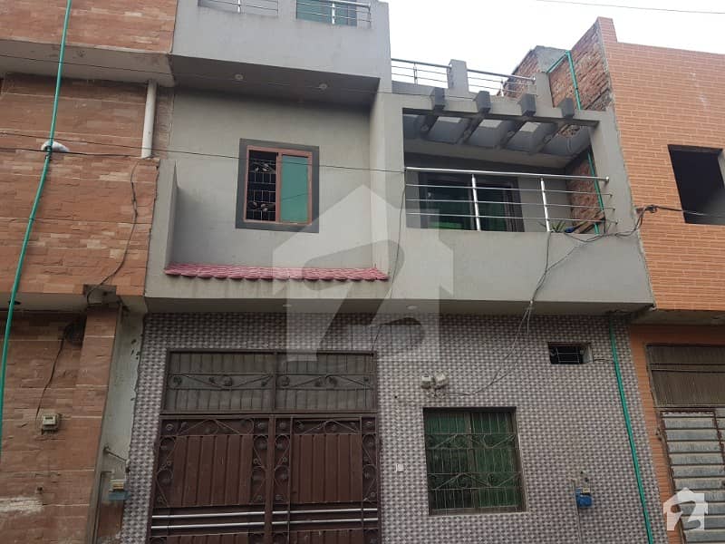 نشتر کالونی لاہور میں 6 کمروں کا 4 مرلہ مکان 65 لاکھ میں برائے فروخت۔