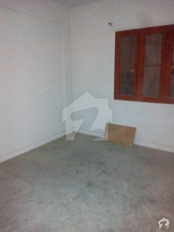 Maintained 3rd Floor 2 Bed D/D Flat Available For Rent In Gulshan-E-Iqaal Block 4