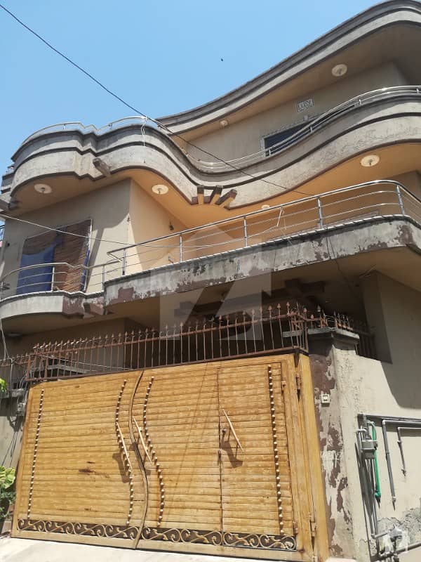 فرینڈز کالونی راولپنڈی میں 3 کمروں کا 5 مرلہ مکان 18 ہزار میں کرایہ پر دستیاب ہے۔