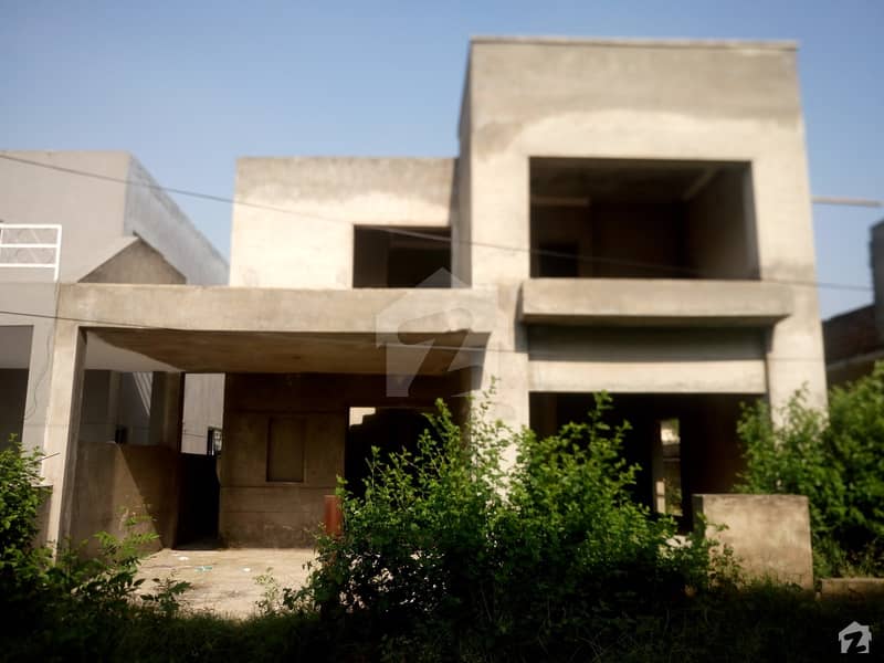 ڈیوائن گارڈنز ۔ بلاک سی ڈیوائن گارڈنز لاہور میں 4 کمروں کا 12 مرلہ مکان 1.48 کروڑ میں برائے فروخت۔