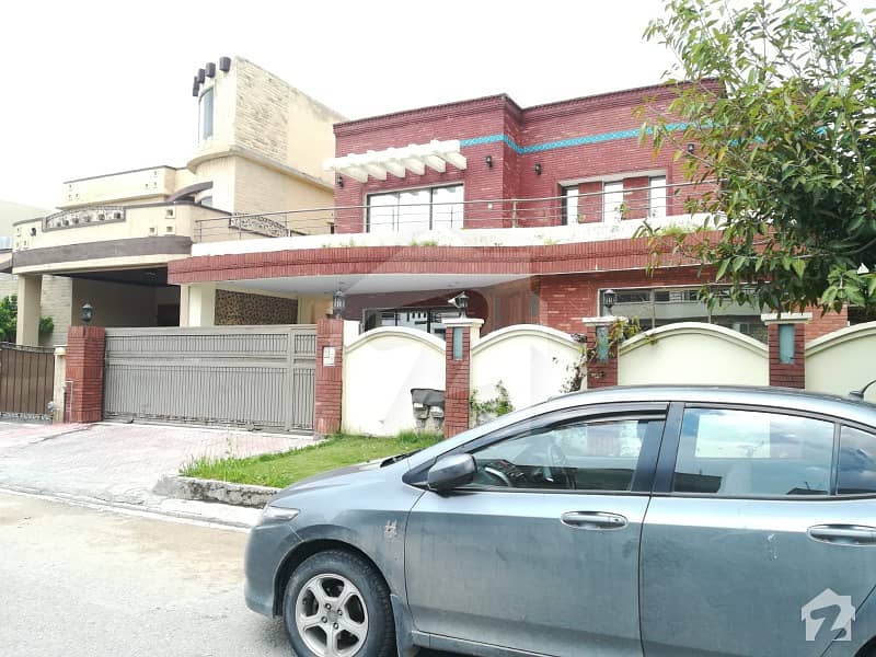 1 Kanal House Available For Sale In Dha Phase 1 Isb