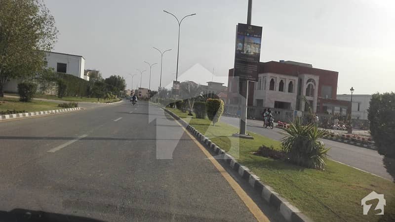 لیک سٹی - سیکٹر M7 - بلاک سی لیک سٹی ۔ سیکٹرایم ۔ 7 لیک سٹی رائیونڈ روڈ لاہور میں 5 مرلہ پلاٹ فائل 26 لاکھ میں برائے فروخت۔