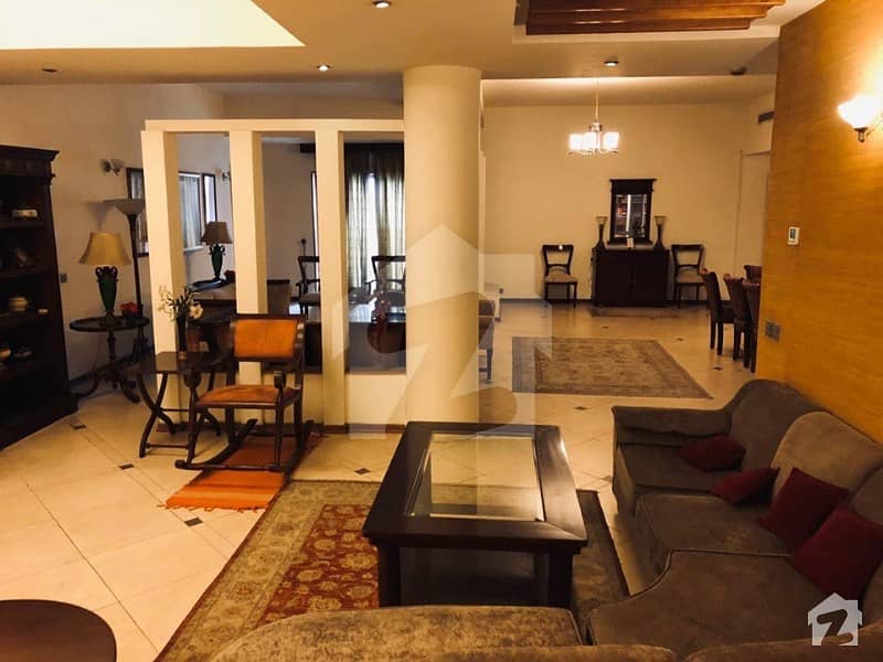 12 Marla 04 Bed Luxury Apartment In Mall Of Lahore On Rent Fully Furnished