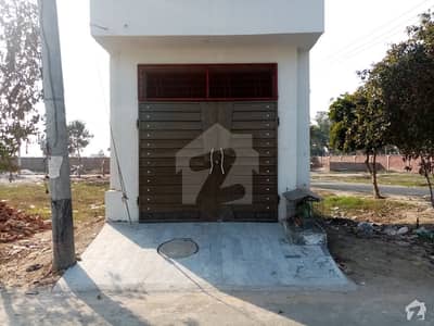 Here Is A Good Opportunity To Live In A Well-Built House Here Is A Good Opportunity To Live In A Well-Built House